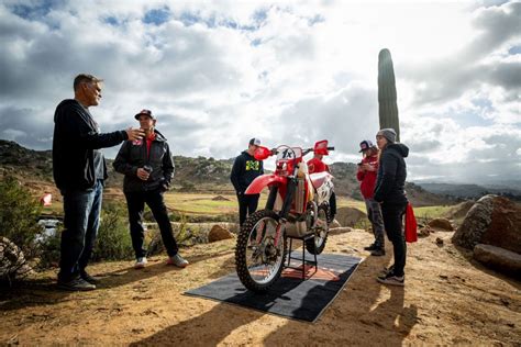 2023 HONDA OFF-ROAD INTRO: THE WRAP - Dirt Bike Magazine