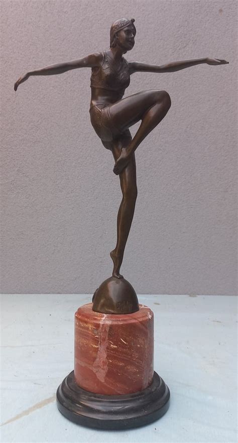 Naar J Philipp Sculpture Art Deco Bronze Dancer 56 Cm Bronze