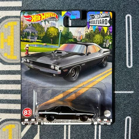 Hot Wheels Premium Boulevard 70 Dodge Hemi Challenger 2023 Shopee Malaysia