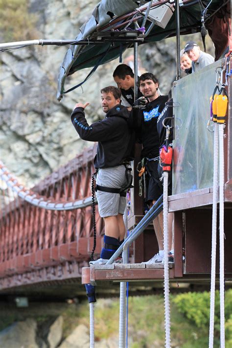 AJ Hackett Bungy Jump in Queenstown, New Zealand « Sean Keener