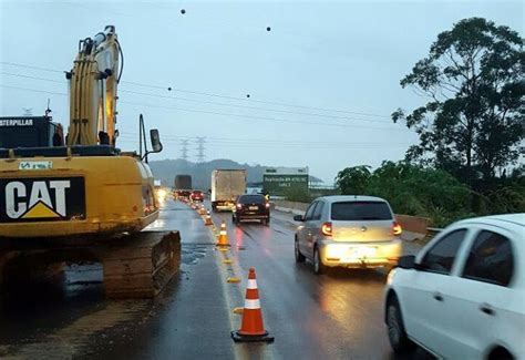 BR 470 tem trânsito interrompido nesta quarta feira em Gaspar Santa