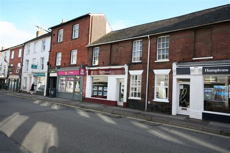 Castle Street, Salisbury, SP1 3TS - Estate Agents Myddelton & Major