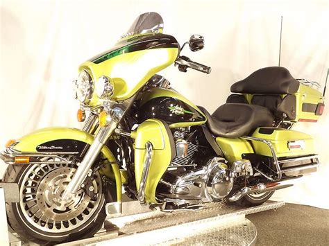 Tricked Out 2011 Harley Davidson Ultra Classic Custom Green Apple Touring Bike Harley Davidson