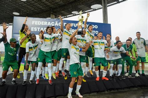 Copa ES Sub 15 Nos pênaltis Porto Vitória vence o Nova Venécia e é