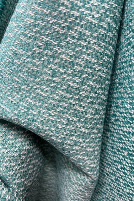 Tissu Brocart Turquoise Et Blanc Generaldiff Tissus Et Dentelles