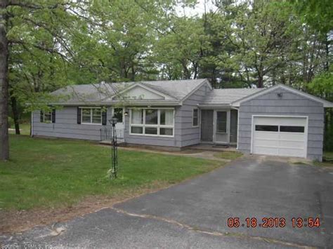 30 Quinebaug Dr Killingly Ct 06239 ®