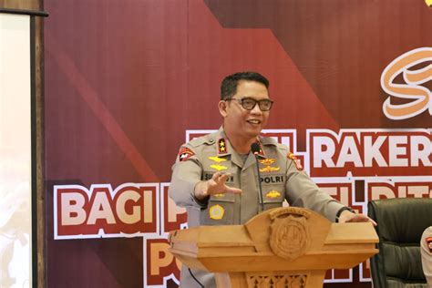 Kapolda DIY Membuka Sosialisasi Hasil Rakernis Baharkam Polri Pada