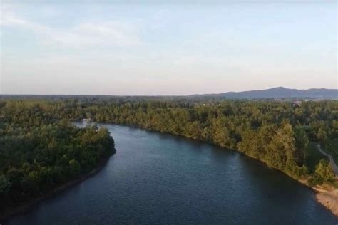 Neopisiva Tuga Prona Eno Tijelo Tinejd Erke Koja Se Utopila U Drini