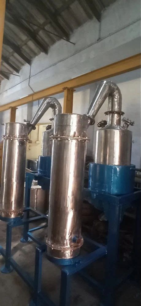 Ss Steam Distillation Unit For Oil Extraction Capacity Liter At