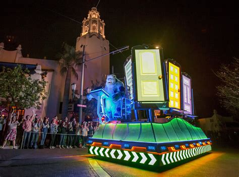 Disney Paint the Night Parade Arrives at Disney California Adventure