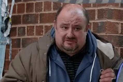 Who plays Big Garth the market trader in Coronation Street? Who is ...