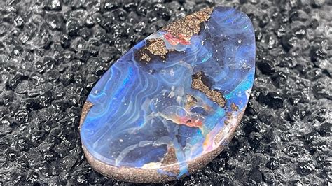 Top Boulder Opal Gebohrt Poliert Australien 106 Karat Opals