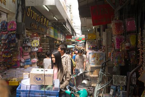 Chinatown Market in Bangkok, Complete Shopping Guide at Chinatown Market Bangkok - Yatra.com