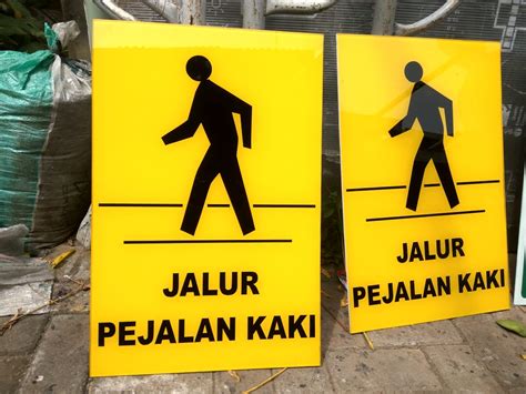 detail gambar rambu pejalan kaki koleksi nomer