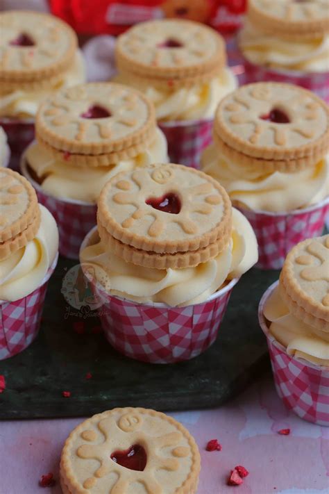 Jammie Dodger Cupcakes Jane S Patisserie