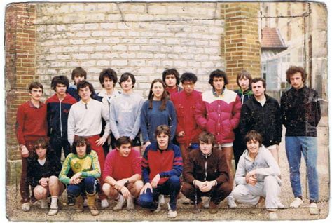 Photo De Classe Terminale Ti3 De 1982 Lycée Henri Brisson Copains D