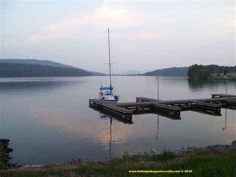 Fishing Lake Guntersville