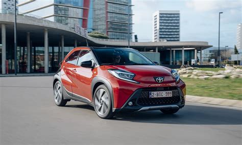 Two new finishes for the Toyota Aygo X Cross (Like and Chic) | News Engine