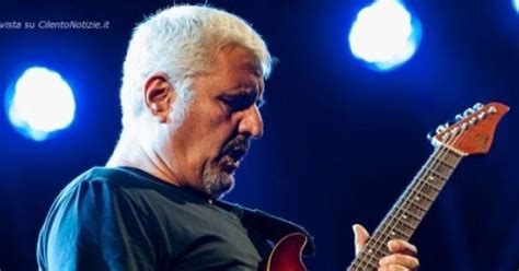 Pino Daniele lite moglie compagna è giallo sulla sua morte parla il