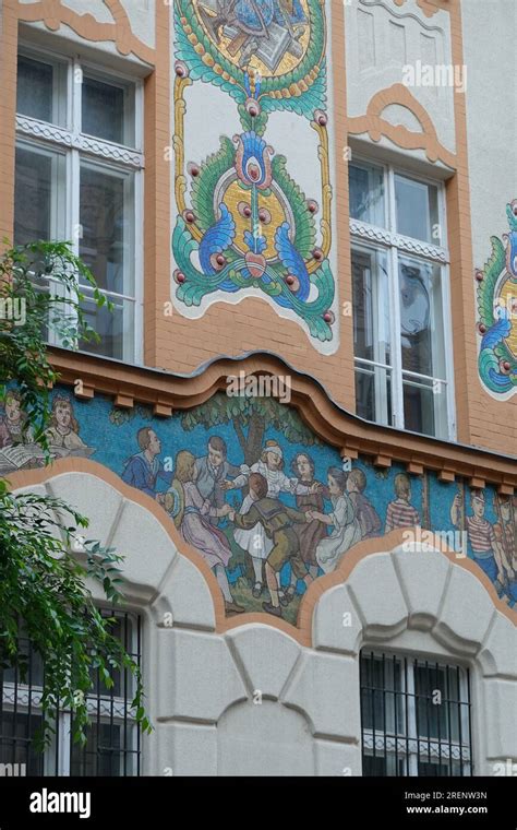 Budapest Jugendstil Schulgebäude in der Dob utca Budapest Art