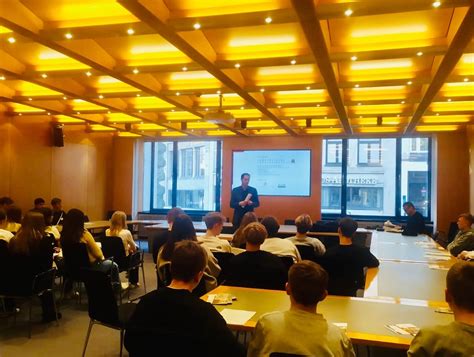 besuchswoche im rathaus  klassen gymnasium ohmoor und barmer