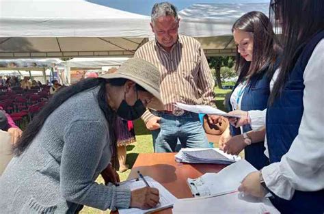 Mag Entrega T Tulos De Propiedad De Tierras A Productores Azuayos