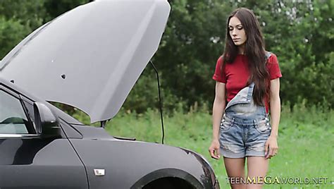 Arwen Gold Kissing Porn Videos XCafe