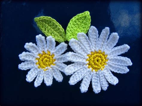 Easy Crochet Daisy Flower Pattern