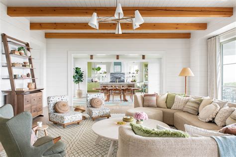 Is Shiplap Out Of Style Design Tastemakers Weigh In Livingetc