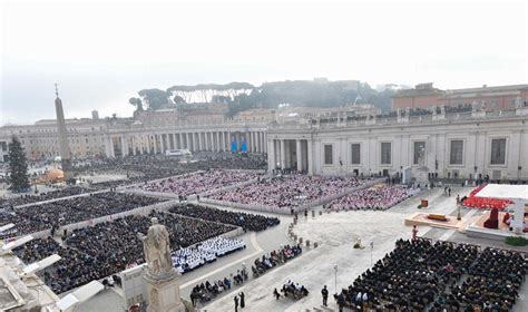 El Papa Em Rito Benedicto Xvi Reposa En La Cripta Vaticana Peri Dico