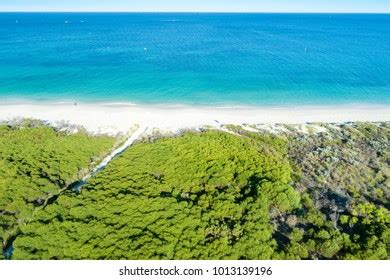 49 Whitfords beach Images, Stock Photos & Vectors | Shutterstock