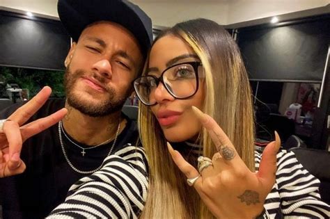 Neymar Wife: All Information of Neymar and his Girlfriend | Neymar ...