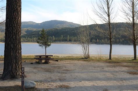 Lake Hemet Campground in Mountain Center, CA | Book Your Stay