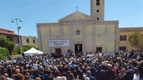 Dopo Anni I Frati Francescani Lasciano Il Convento Del Santissimo