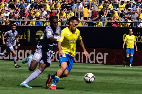 El partido entre el Cádiz y el Villarreal en imágenes