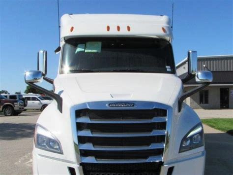 New Freightliner Cascadia Ari Legacy Ii Luxury Custom