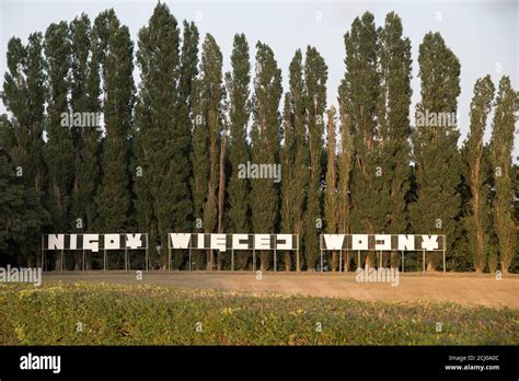 Nigdyno Mehr Kriegszeichen Fotos Und Bildmaterial In Hoher Aufl Sung