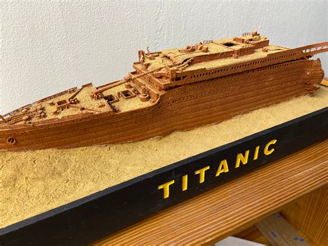 Titanic Sinking Diorama Model Scale Titanic Sinking Diorama Model | Hot ...