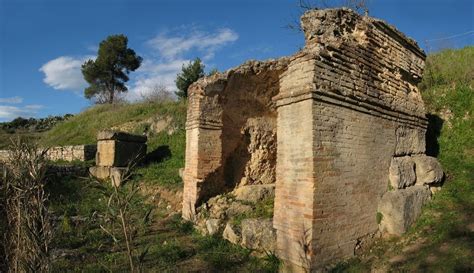 Canosa Di Puglia Cartina