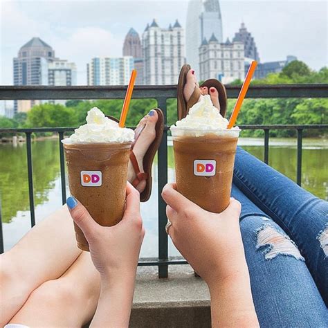 This Chocolate Covered Strawberry Drink Is The Best Thing On Dunkin S