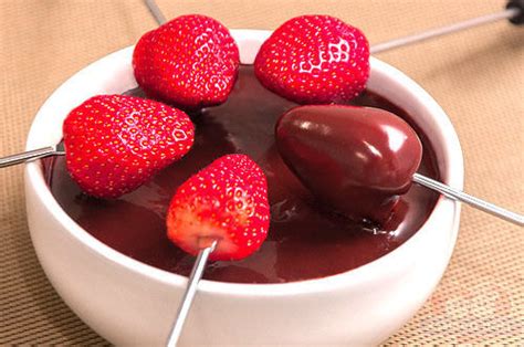 Strawberry Chocolate Fondue Pictures, Photos, and Images for Facebook, Tumblr, Pinterest, and ...