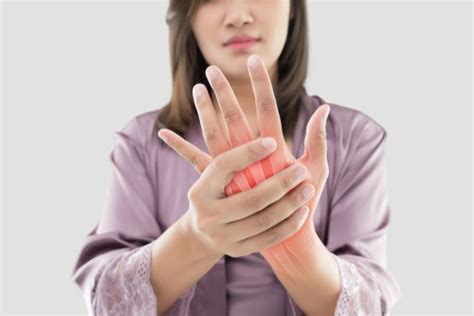 Rheumatoid Arthritis Smptoms Causes And Traetment