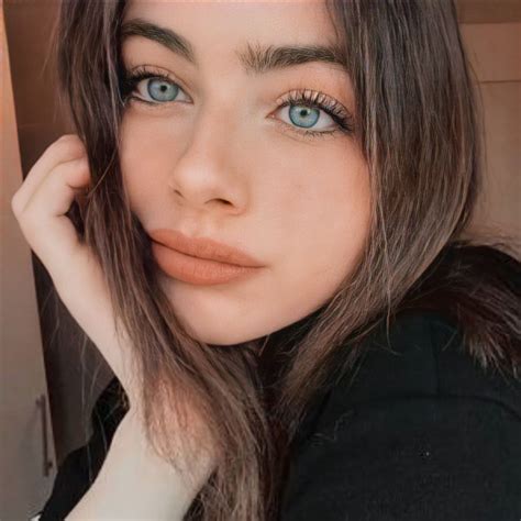 ᴘᴀᴘá ʟᴜᴄʜᴏɴ Trueno ⁰⁰ Ojos azules mujer Chicas ojos verdes Chicas