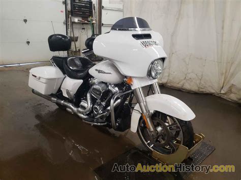 1HD1KRC1XHB612194 2017 HARLEY DAVIDSON FL STREET GLIDE SPECIAL View