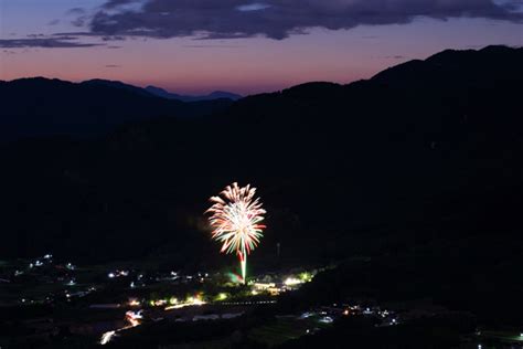 東粟倉村夏祭り花火大会 アップ③ By 岡田六輔 （id：8920683） 写真共有サイトphotohito