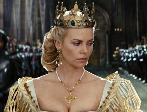 Snow White And The Huntsman Queen Ravenna Charlize Theron Ravenna