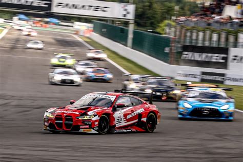 WRT BMW Leads As Darkness Falls Over Spa 24