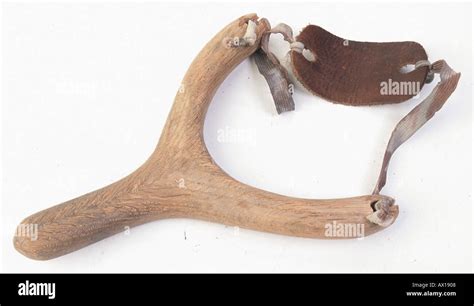 Slingshot Ancient High Resolution Stock Photography And Images Alamy