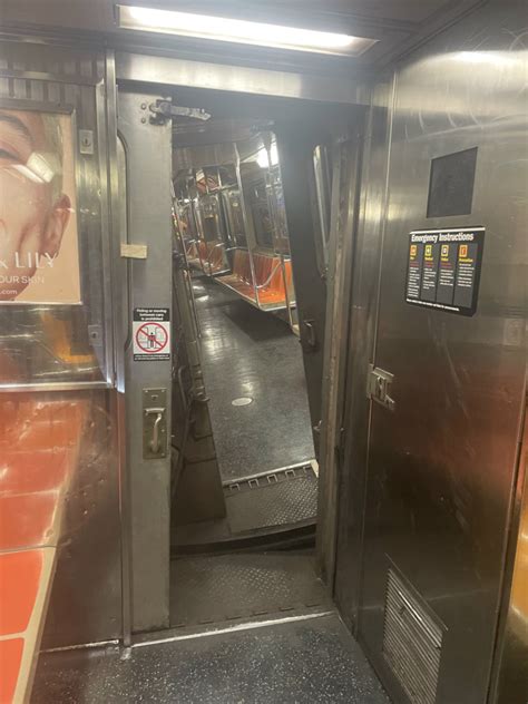 Choque De Dos Trenes En Nueva York Deja Personas Heridas El