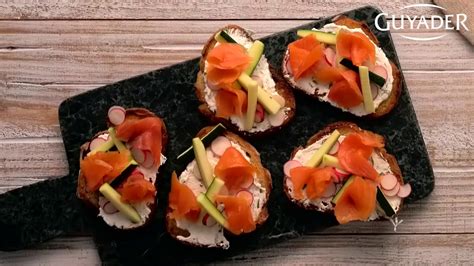 Bruschetta à la truite fumée et chèvre frais YouTube